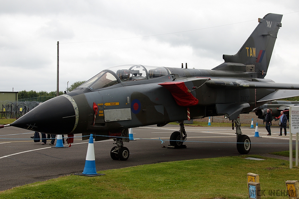 Panavia Tornado GR1 - ZA320 - RAF