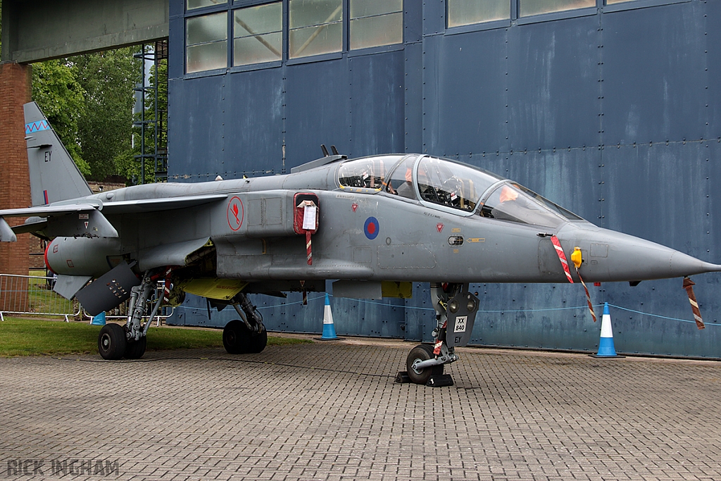 Sepecat Jaguar T4 - XX840 - RAF