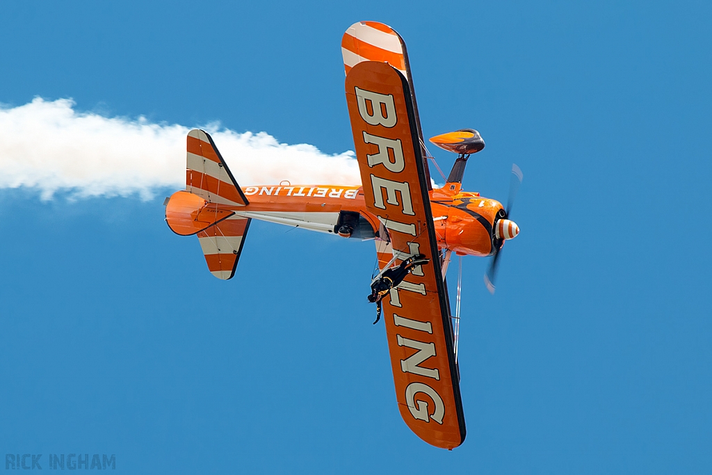 Boeing Stearman - N5057V - Breitling Wingwalkers / Aerosuperbatics