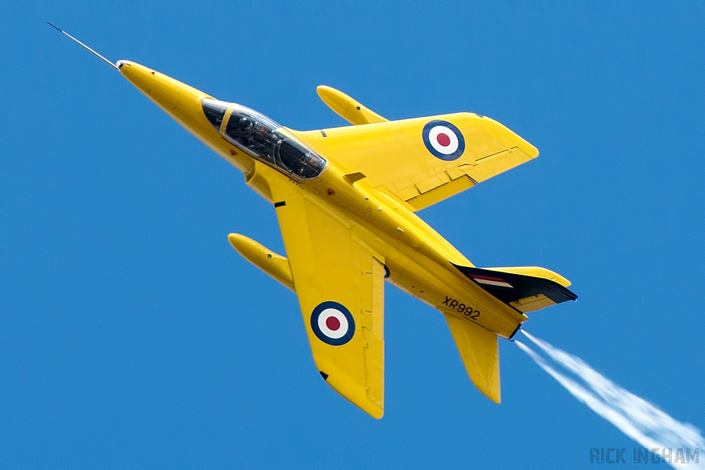 Hawker Siddeley Gnat T1 - XR992/G-MOUR - RAF | Yellow Jacks