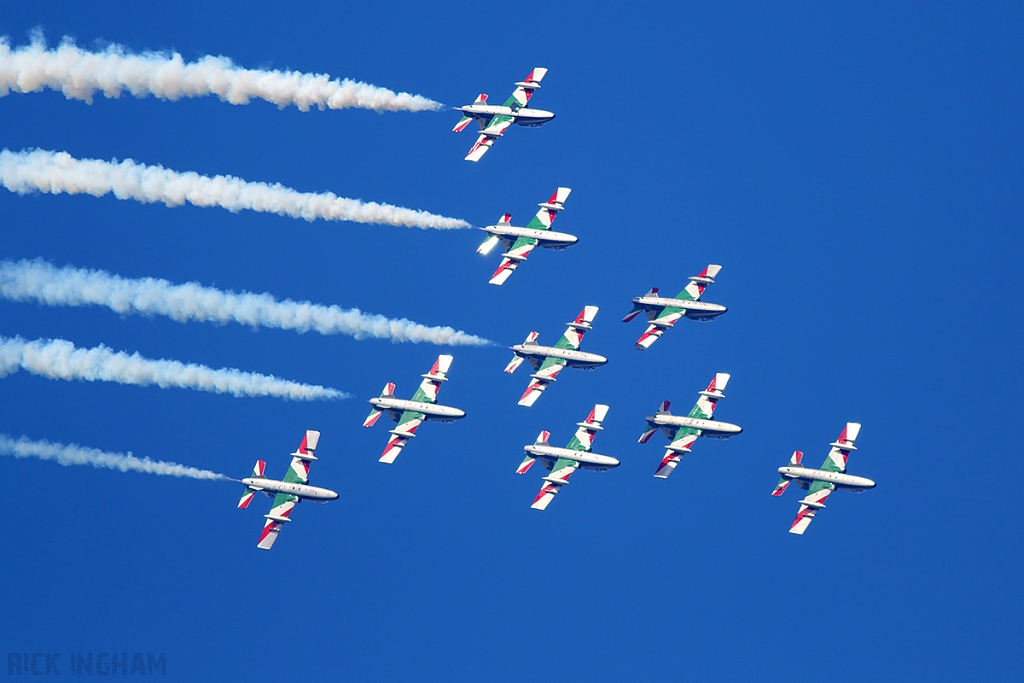 Aermacchi MB-339PAN - Frecce Tricolori