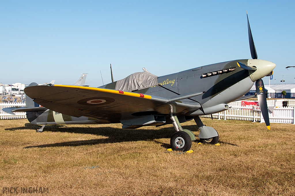 Supermarine Spitfire IX - MH434 - RAF