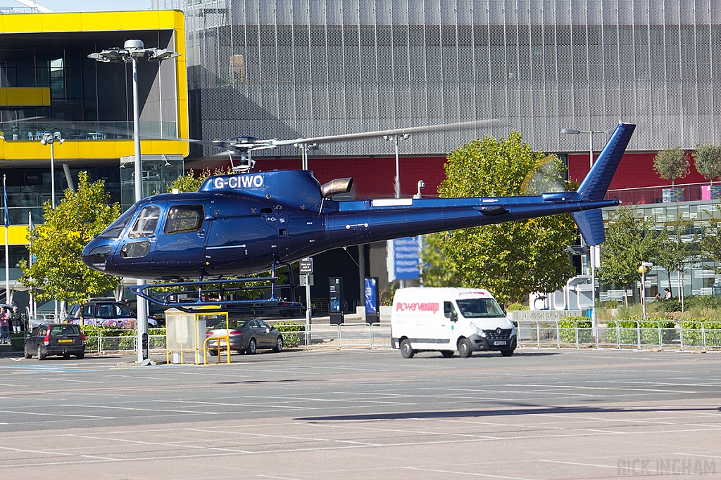 Eurocopter AS350 Squirrel - G-CIWO