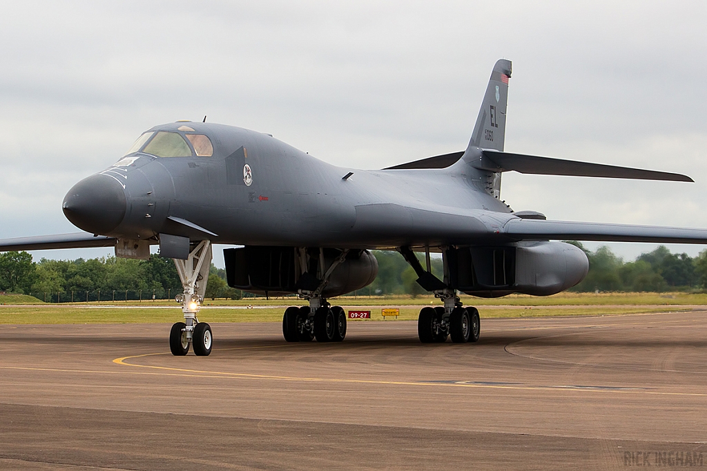 Rockwell B-1B Lancer - 85-0060 - USAF