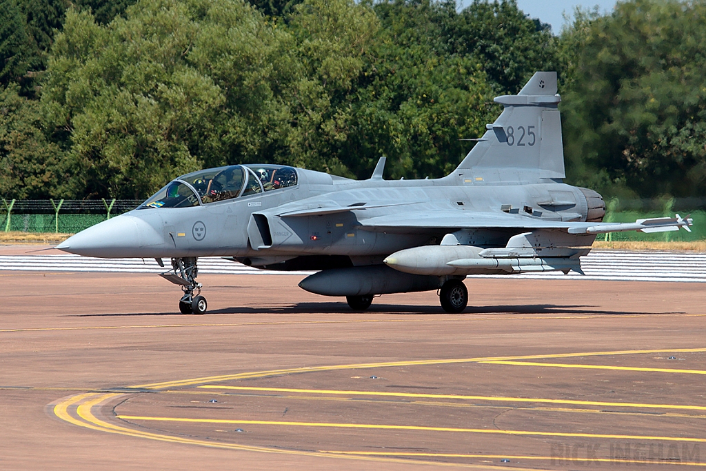 SAAB JAS-39D Gripen - 39825 - Swedish Air Force