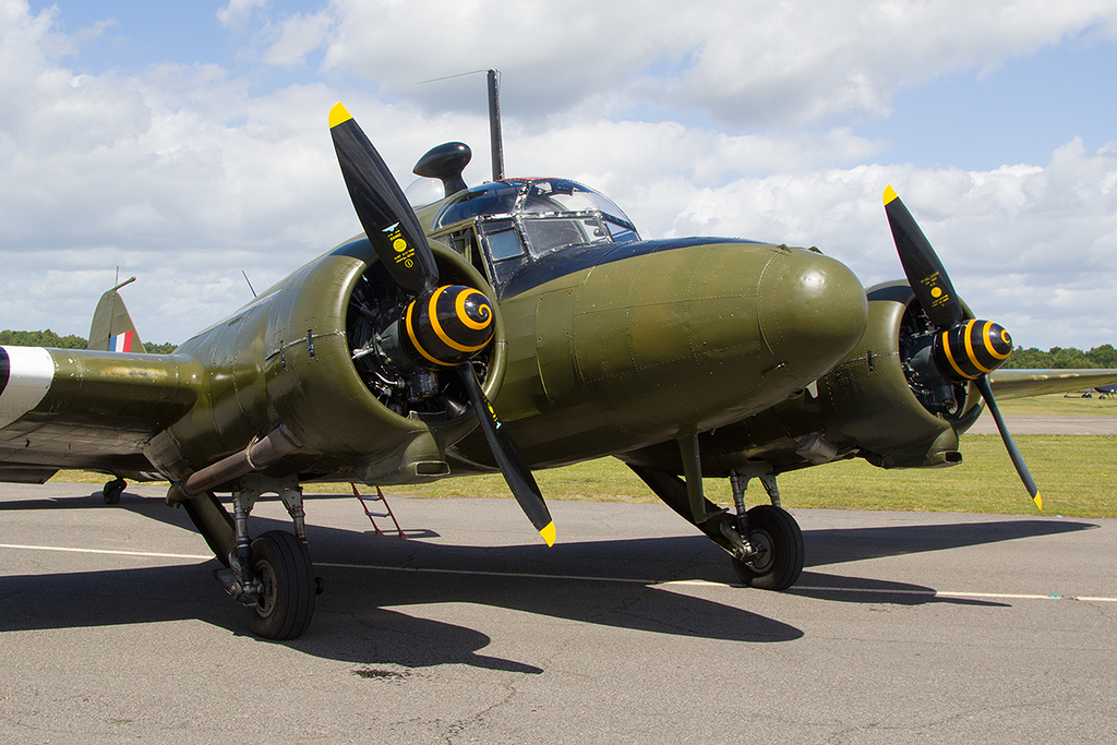 Avro Anson C21 - WD413/G-VROE - RAF