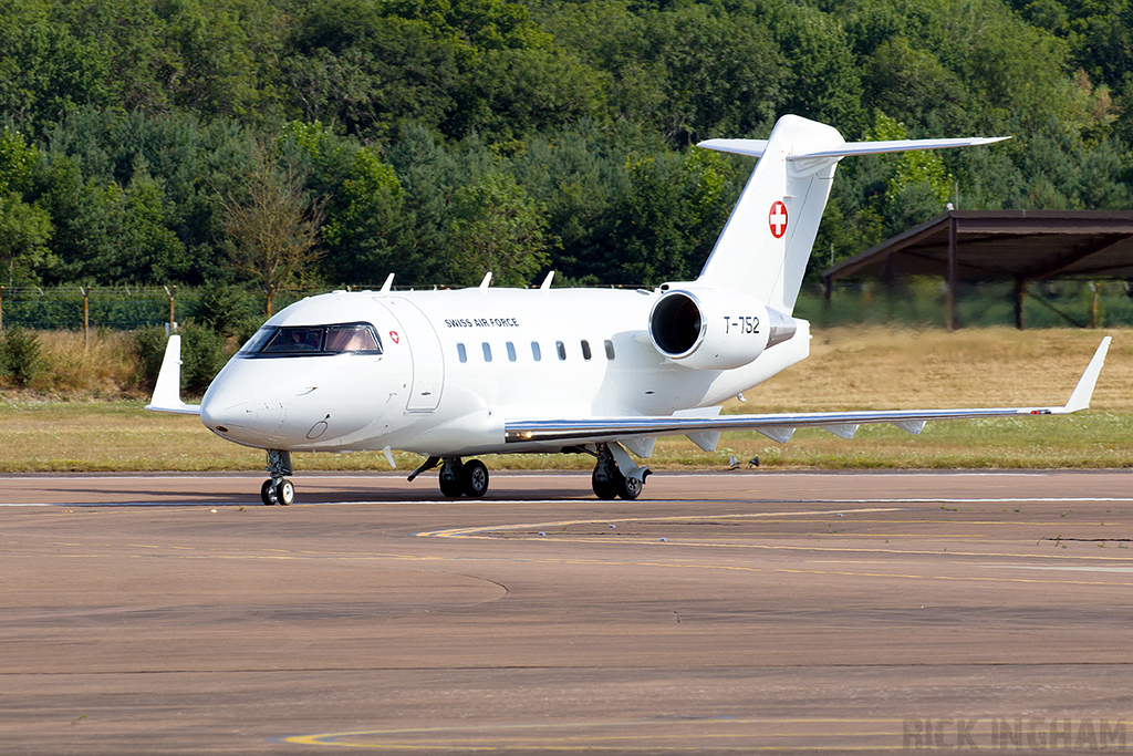 Bombardier Challenger 604 - T-752 - Swiss Air Force