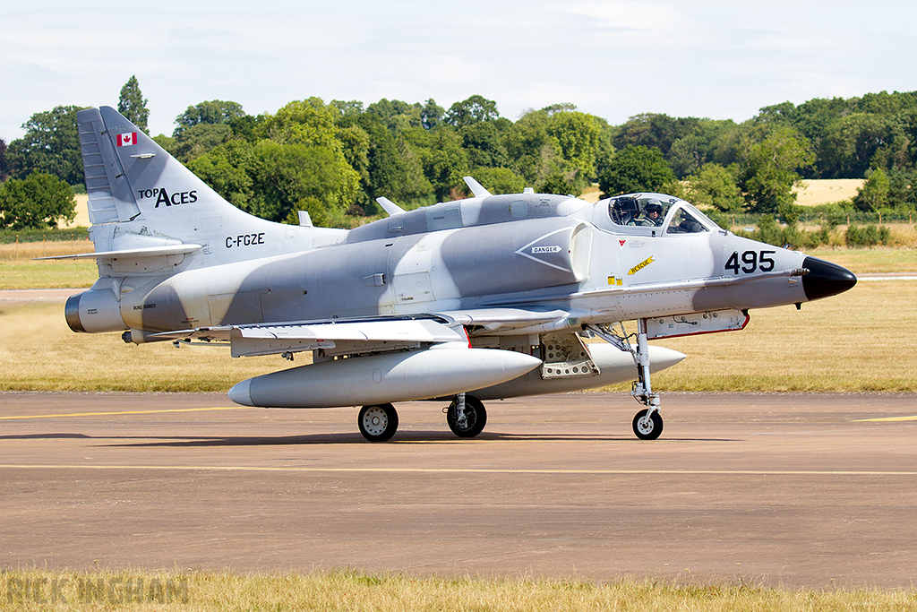 McDonnell Douglas A-4N Skyhawk II - C-FGZE/495 - Top Aces