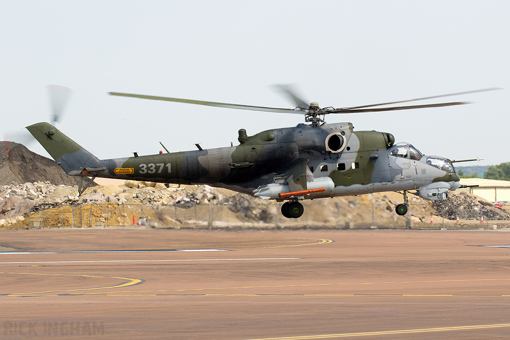 Mil Mi-24 Hind - 3371 - Czech Air Force