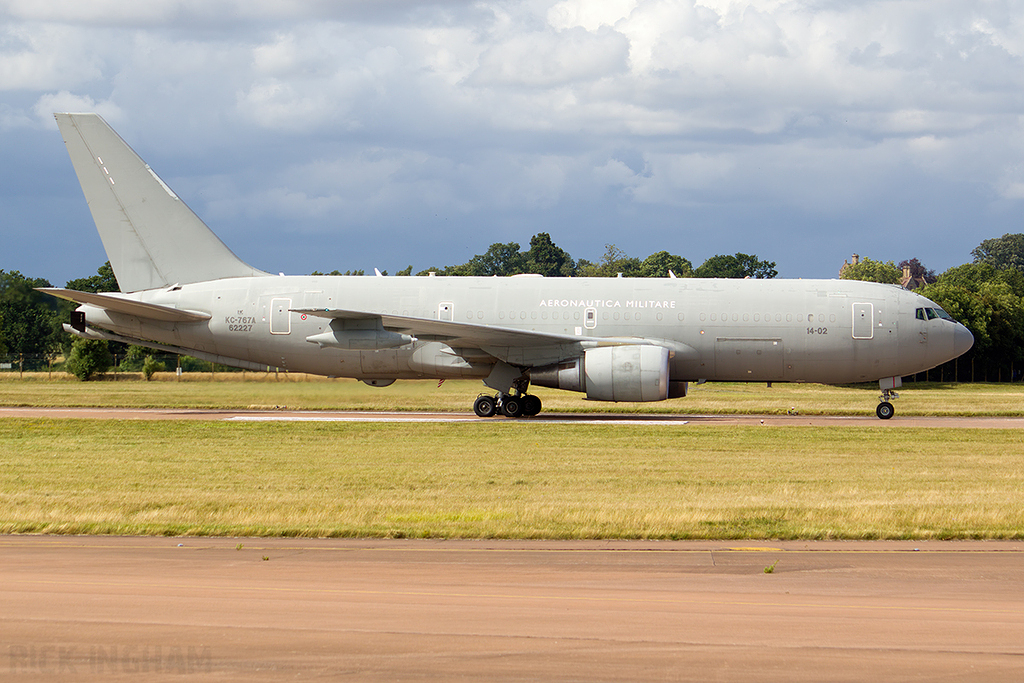 Boeing KC-767TT - MM62227 / 14-02 - Italian Air Force