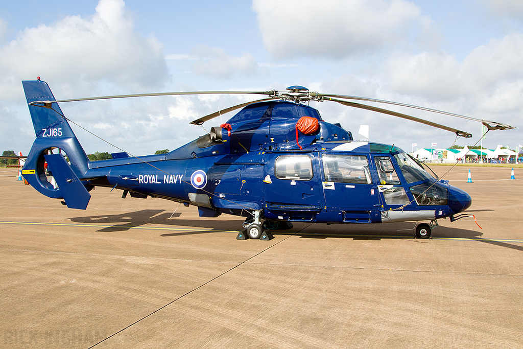 Eurocopter AS365 Dauphin II - ZJ165 - Royal Navy