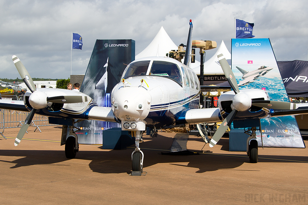 Piper PA-31 Navajo - G-BEZL - 2Excel Aviation