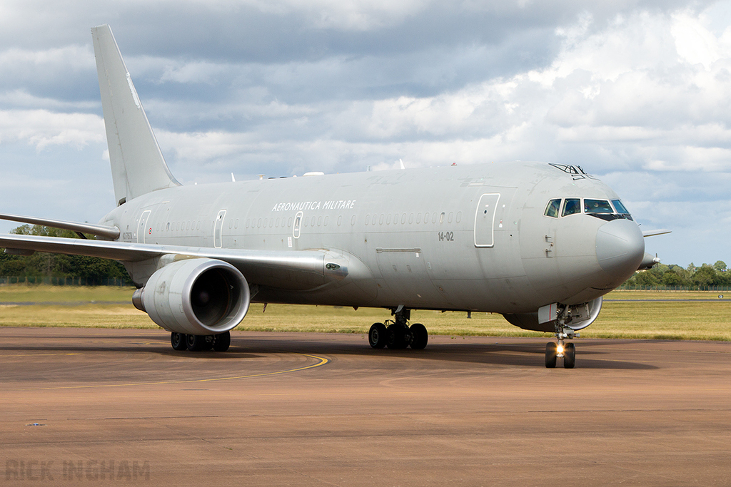 Boeing KC-767TT - MM62227 / 14-02 - Italian Air Force