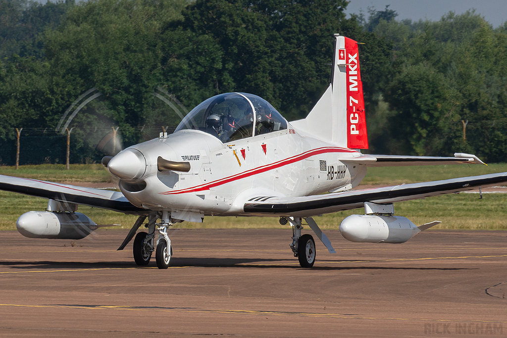 Pilatus PC-7 MKX - HB-HHH - Pilatus