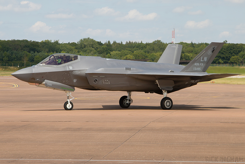 Lockheed Martin F-35A Lightning II - 19-5495 - USAF