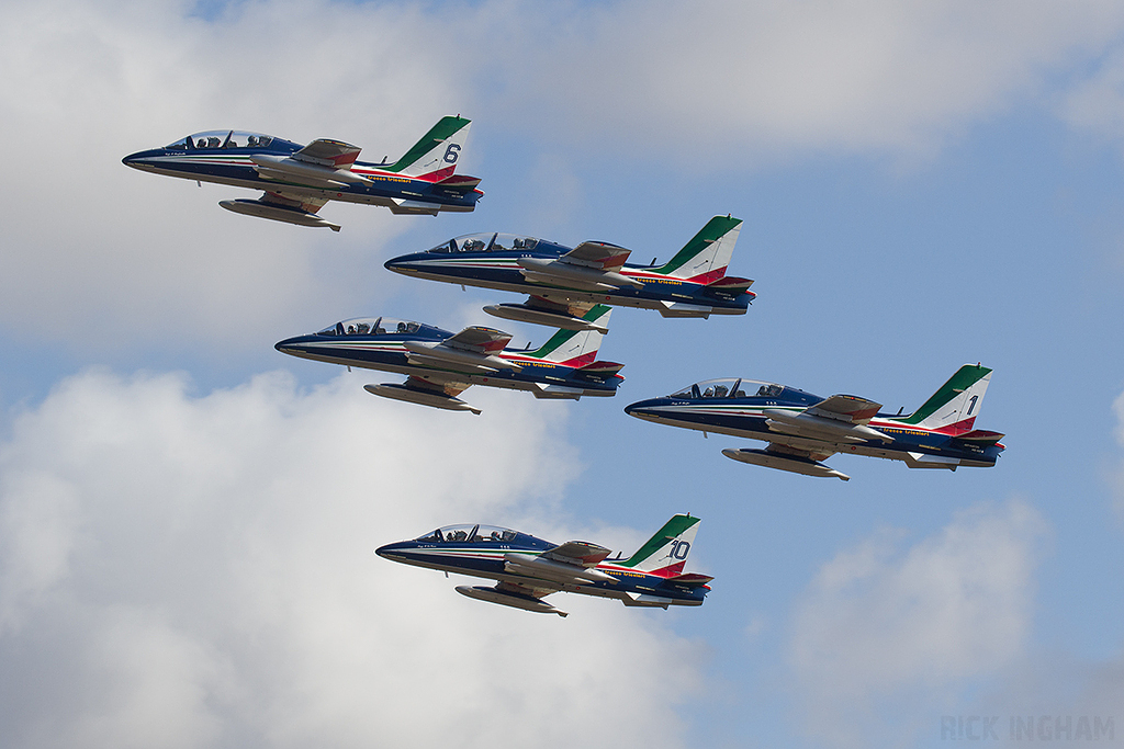 Aermacchi MB-339PAN - Frecce Tricolori