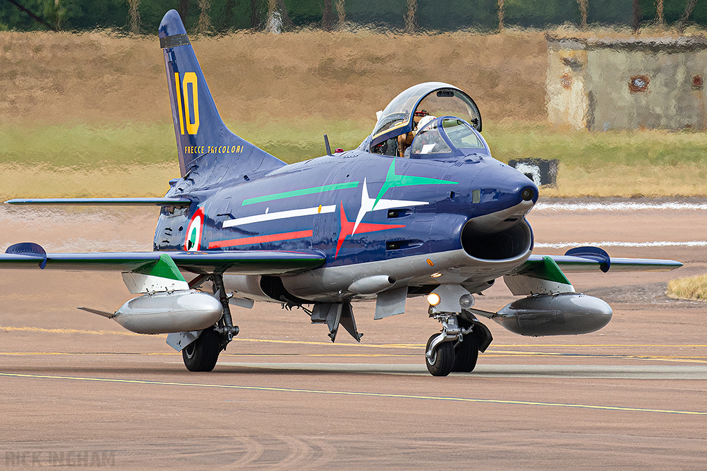 FIAT G91R - MM6305 / I-AMIC - Italian Air Force | Frecce Tricolori