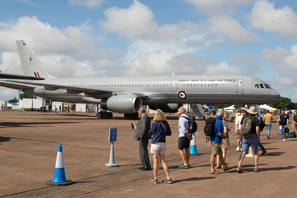 Boeing 757-2K2 - NZ7572 - New Zealand Air Force