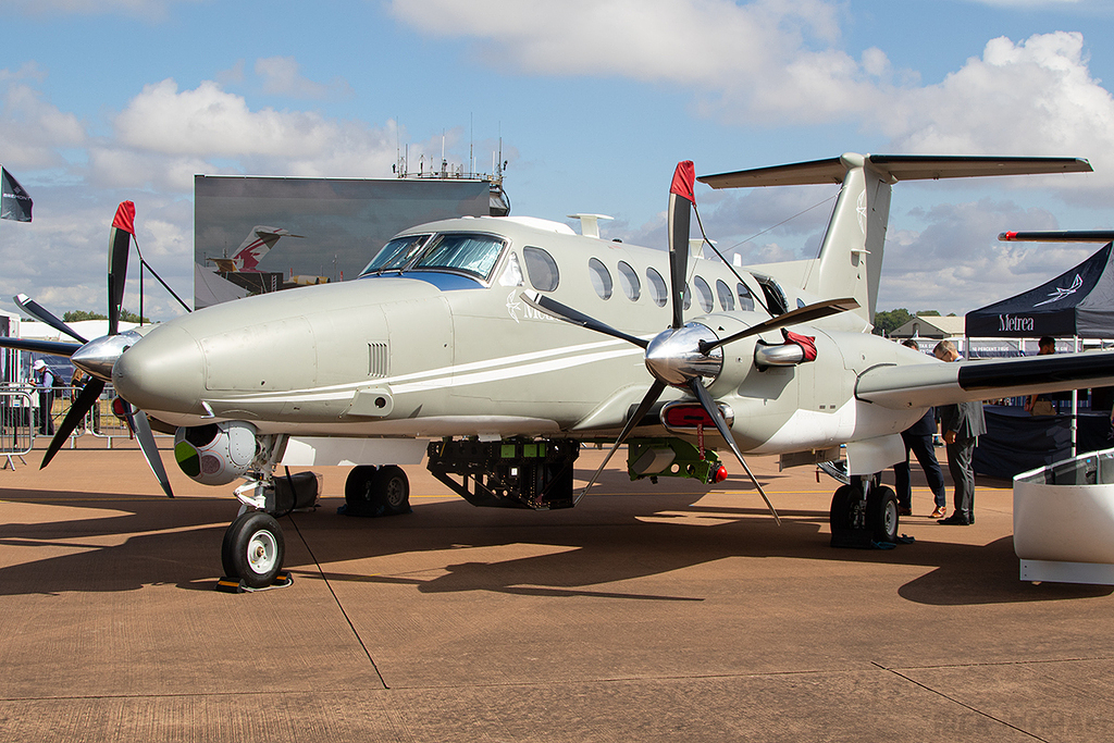 Beech King Air 350 - N772HP - Metrea