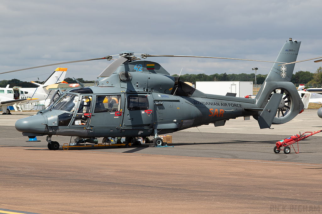 Eurocopter AS365N3+ Dauphin 2 - 42 BLUE - Lithuanian Air Force