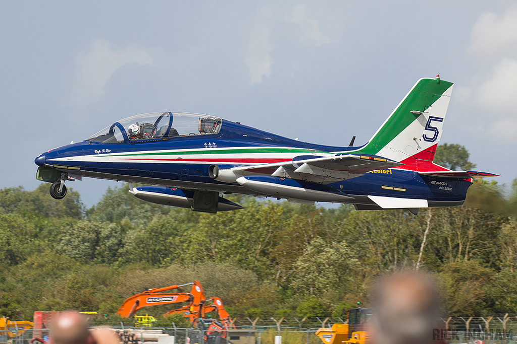 Aermacchi MB-339PAN - MM55055/5 - Frecce Tricolori