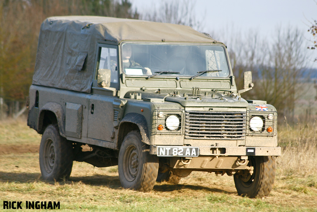 Land Rover Defender - British Army