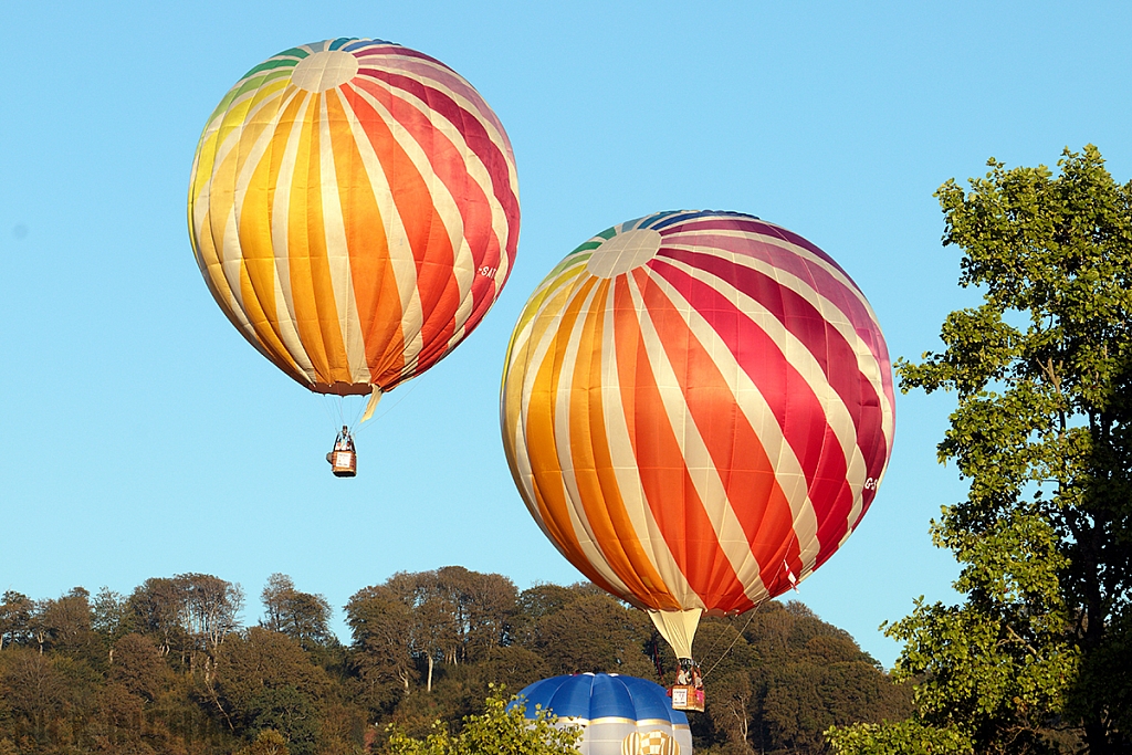 Cameron Sphere 105 Balloon - G-SATL & G-SATI