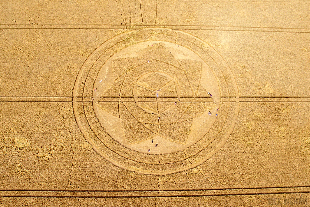 Lockeridge Crop Circle