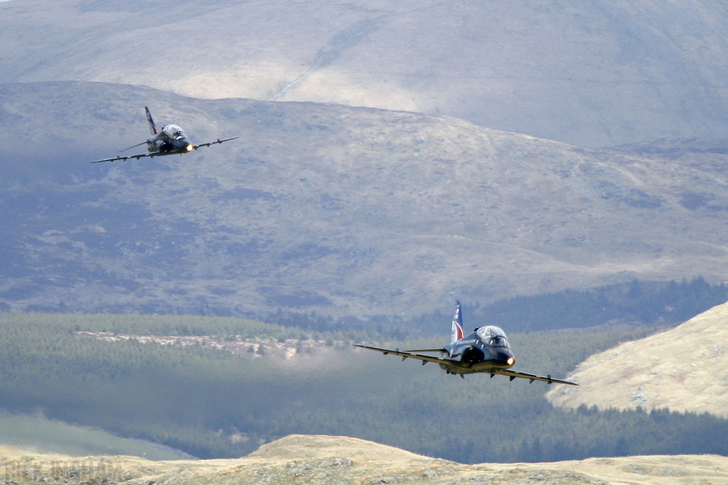 British Aerospace Hawk T1 - XX301 + XX337 - Royal Navy