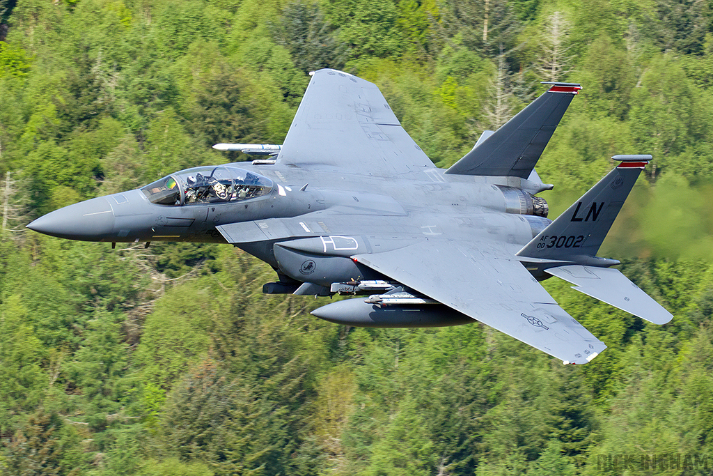 McDonnell Douglas F-15E Strike Eagle - 00-3002 - USAF
