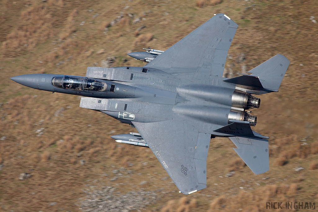 McDonnell Douglas F-15E Strike Eagle - 00-3004 - USAF