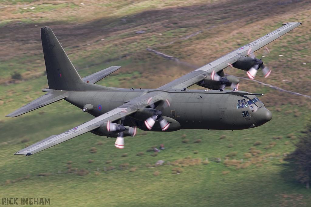 Lockheed C-130K Hercules C3 - XV303 - RAF