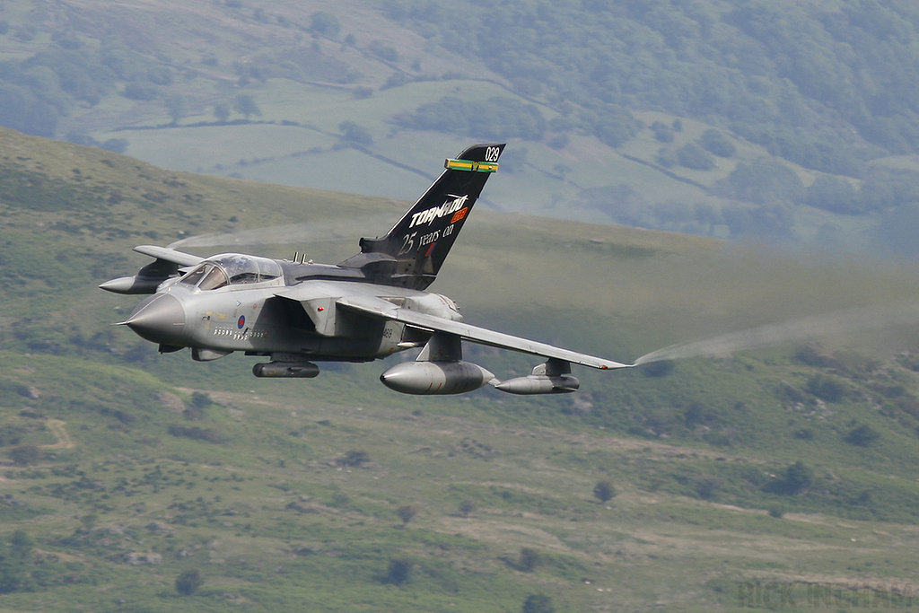 Panavia Tornado GR4 - ZA469 - RAF