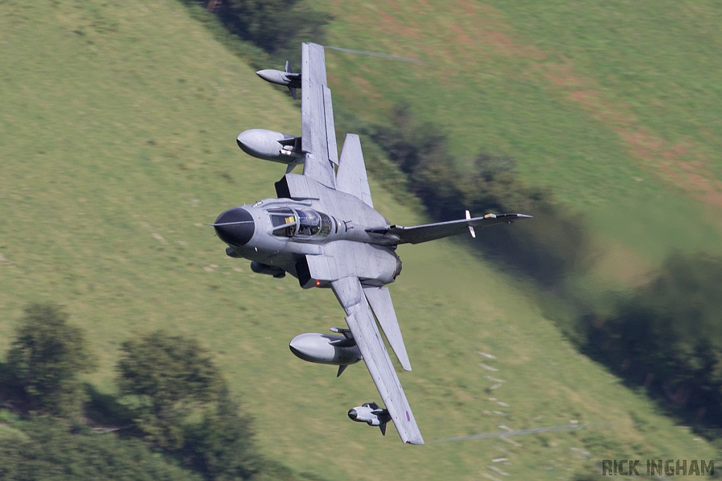 Panavia Tornado GR4 - ZA594/060 - RAF