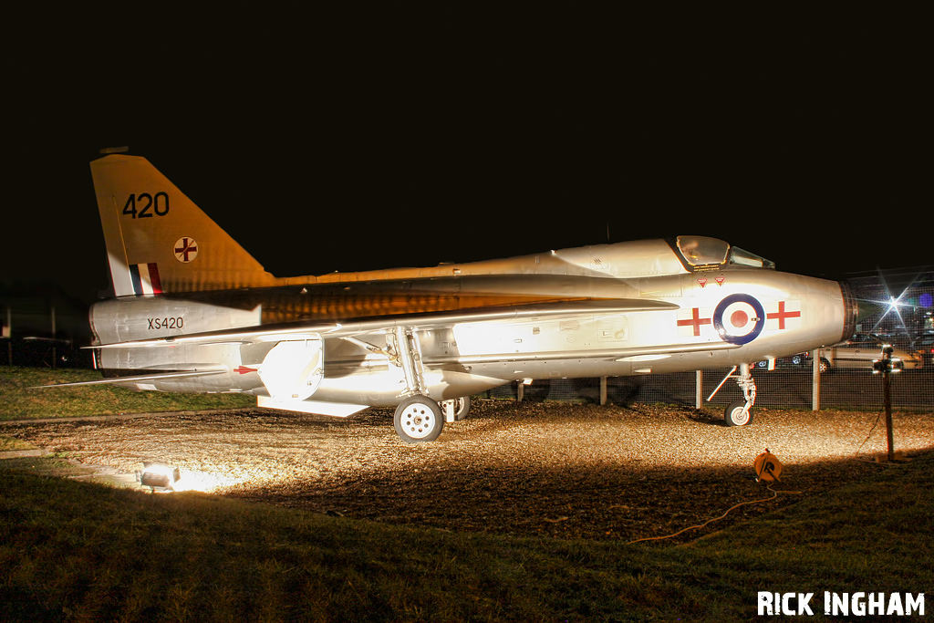 English Electric Lightning T5 - XS420 - RAF