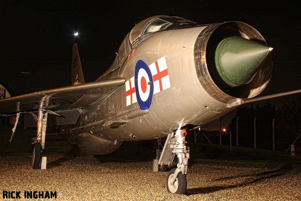 English Electric Lightning T5 - XS420 - RAF