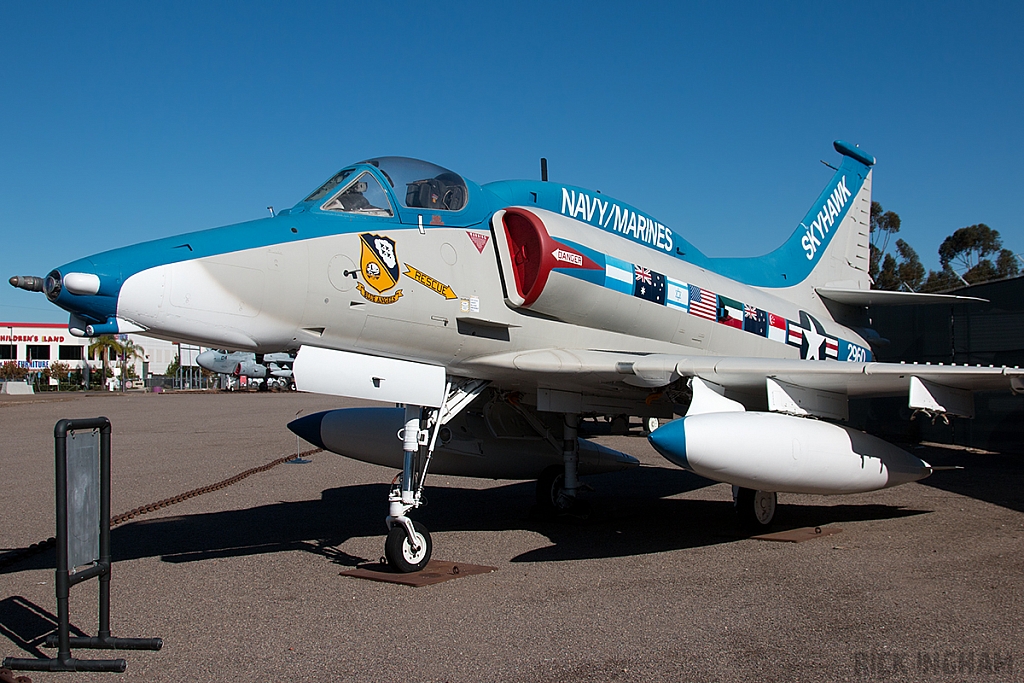 Douglas A-4M Skyhawk II - 160264 - USMC