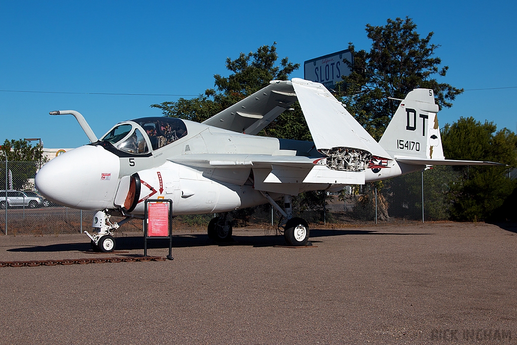 Grumman A-6E Intruder - 154170 - USMC