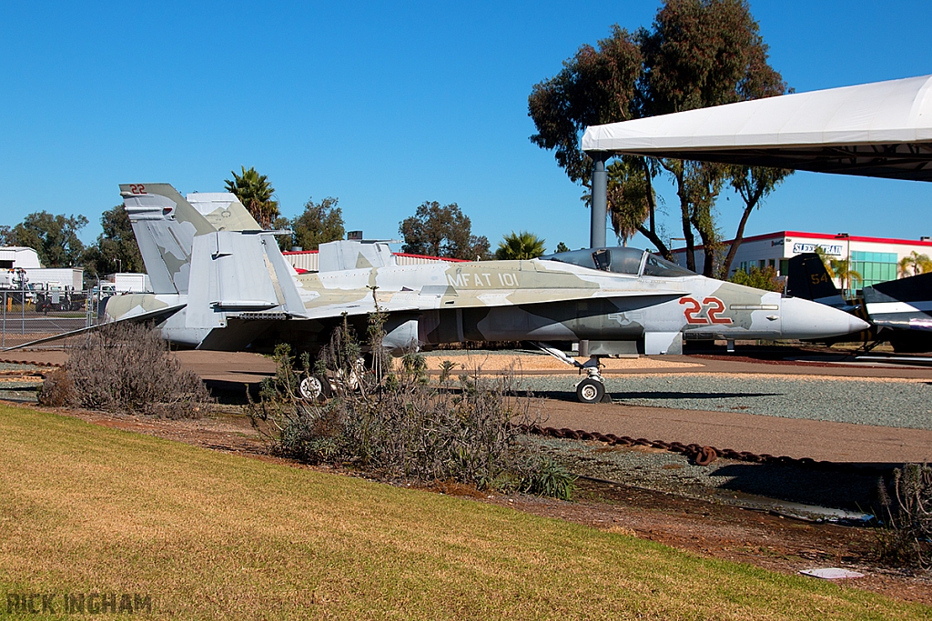 McDonnell Douglas F/A-18A Hornet - 163152 - USMC