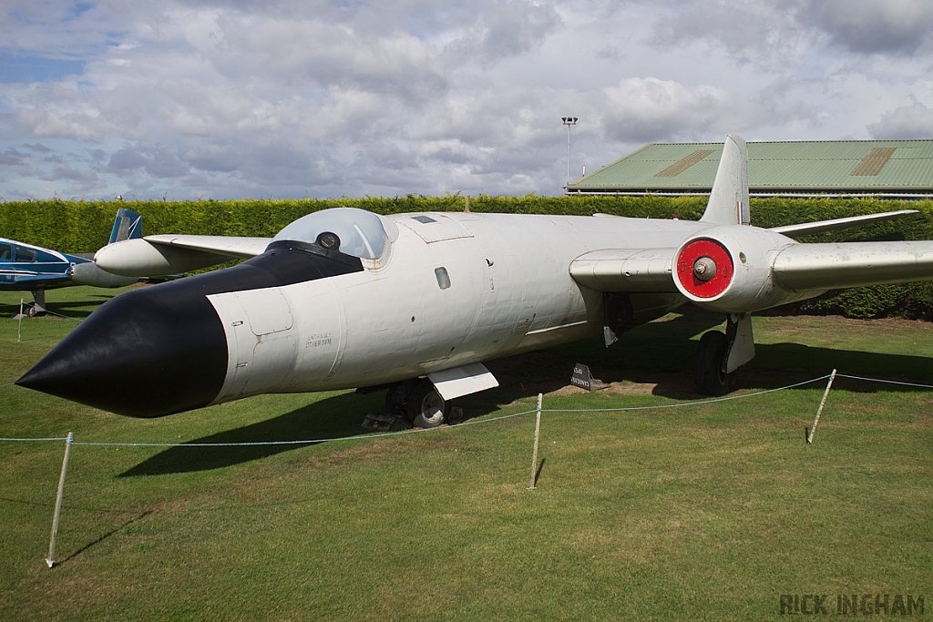 English Electric Canberra T19 - WH904 - RAF