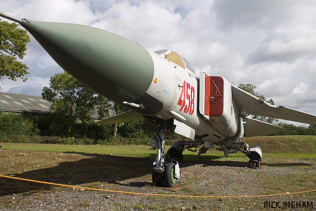 Mikoyan-Gurevich MiG-23ML - 024003607/458 - Polish Air Force