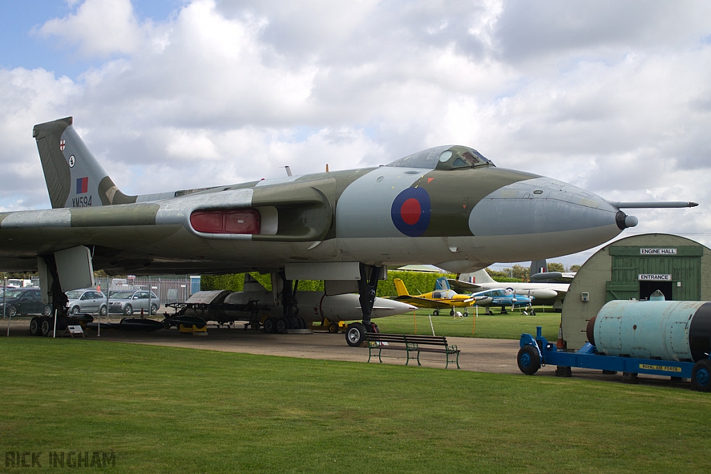 Avro Vulcan B2 - XM594 - RAF