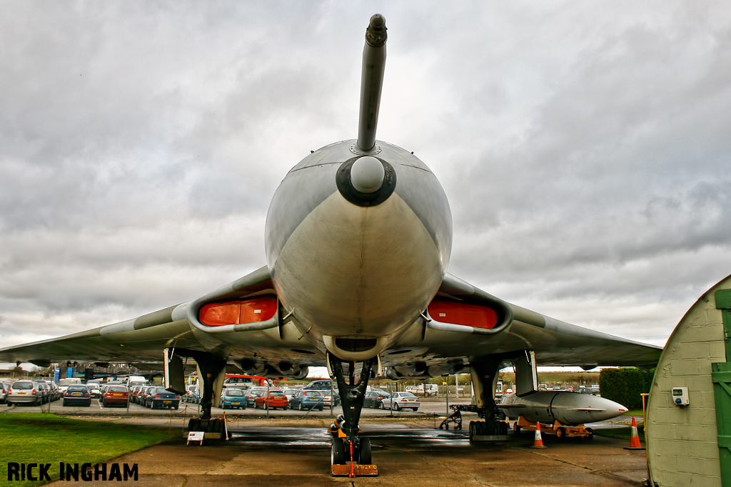 Avro Vulcan B2 - XM594 - RAF