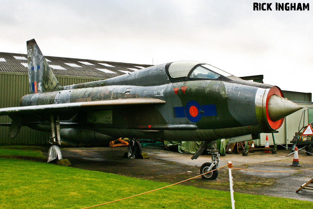 English Electric Lightning T5 - XS417 - RAF