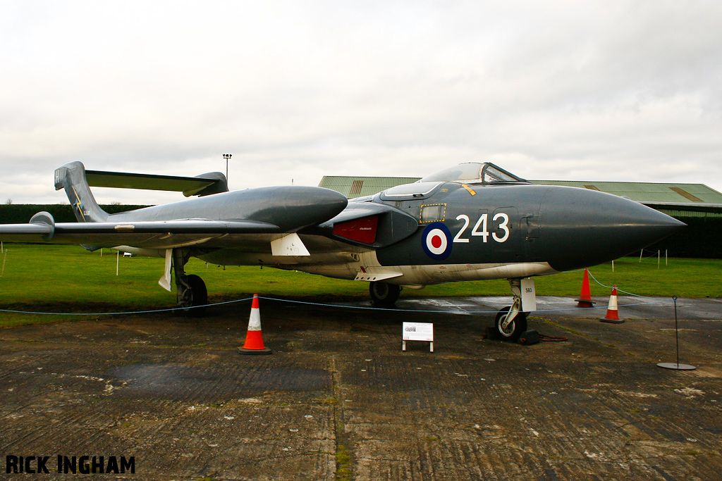 de Havilland Sea Vixen FAW2 - XJ560 - Royal Navy