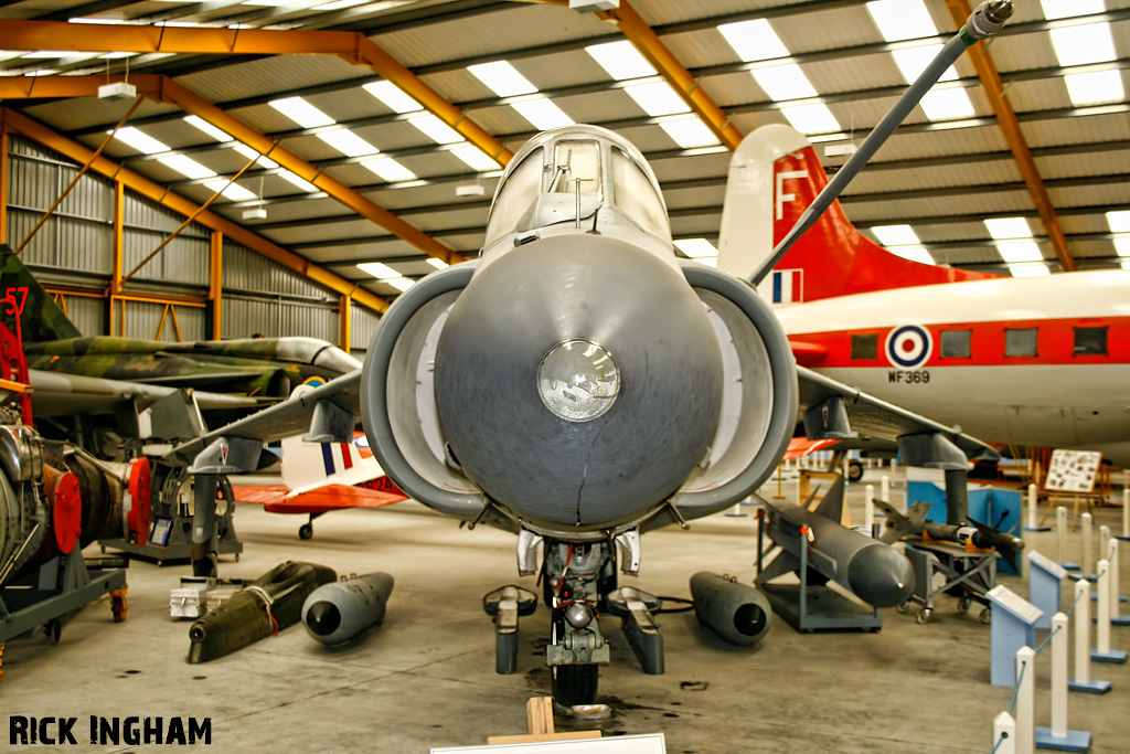 British Aerospace Sea Harrier FA2 - ZA176/126 - Royal Navy