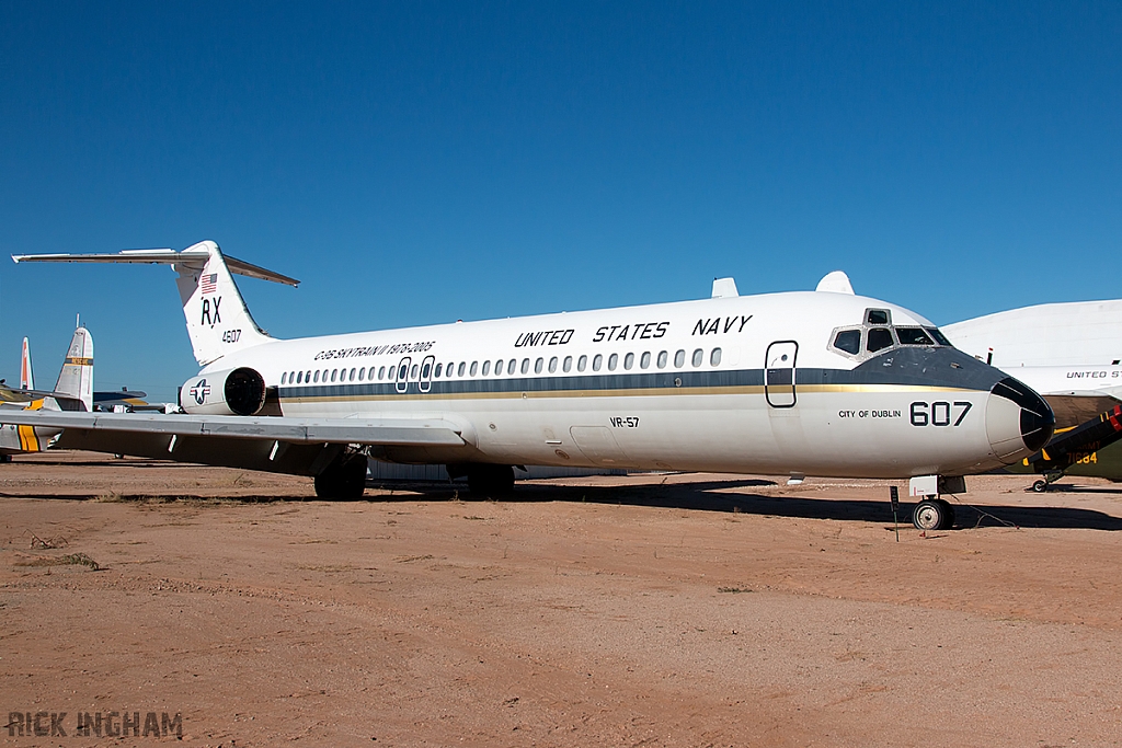 Douglas C-9B Skytrain II - 164607 - US Navy