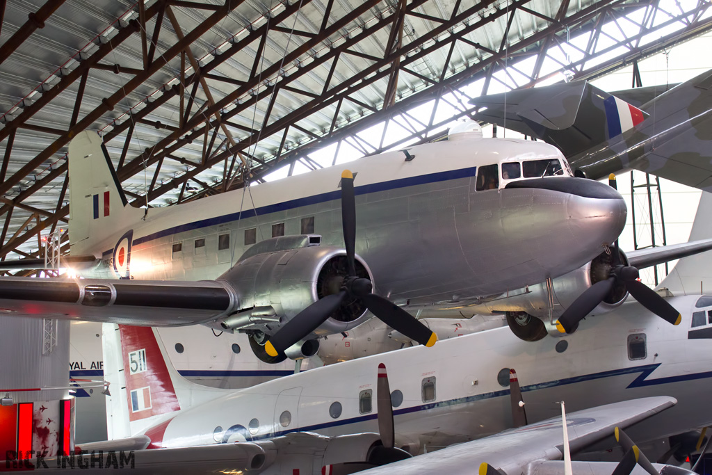 Douglas C47B Dakota Mk4 (DC-3) - KN645 - RAF