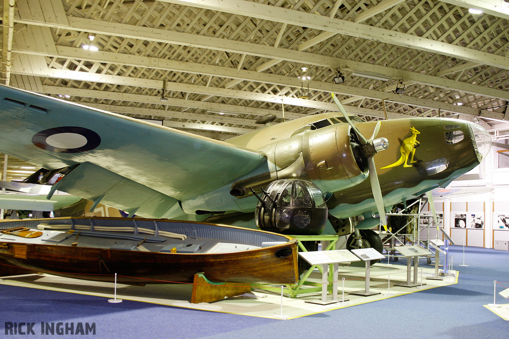 Lockheed Hudson - A16-199/G-BEOX - Australian Air Force