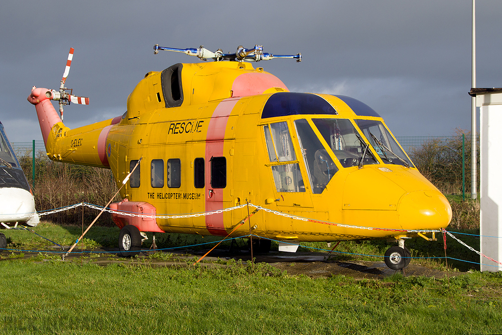 Westland WG-30 Series 200 - G-BKNV/G-ELEC